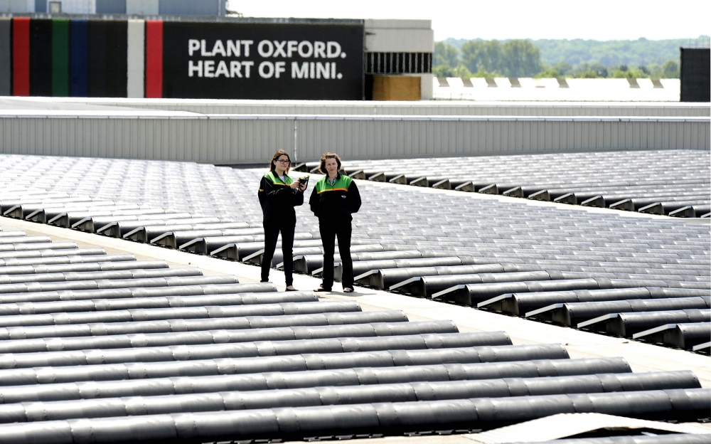 MINI ze słonecznej farmy