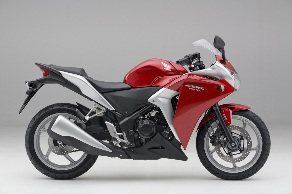 Mugen przerabia Hondę CBR250R