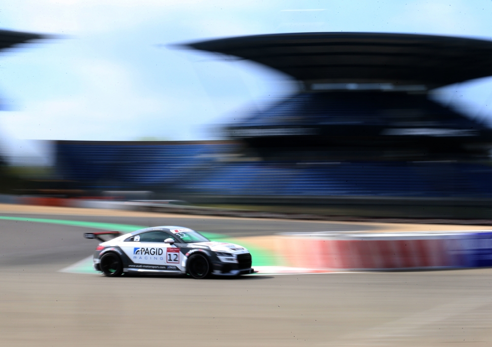 Wyścig pucharu Audi Sport TT Cup na torze Nurburgring