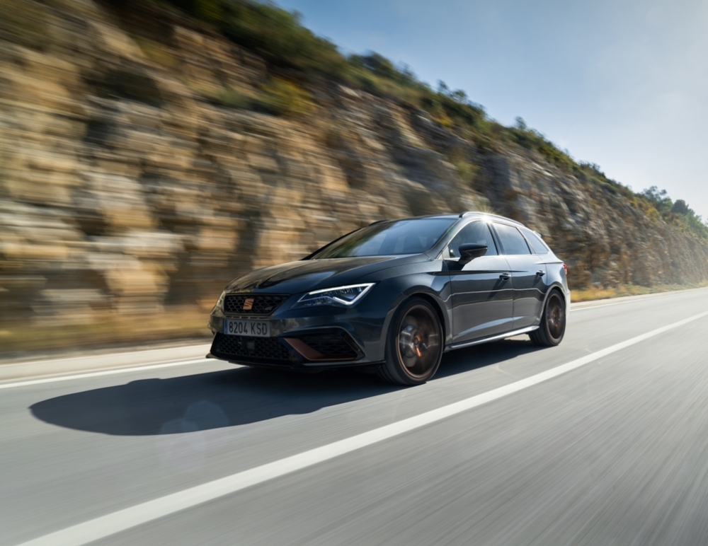 Leon CUPRA R ST – nowy poziom wyrafinowania i sportowych osiągów