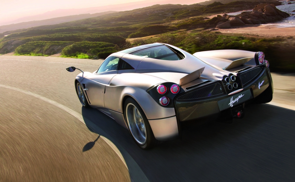 Pagani Huayra trafi do USA