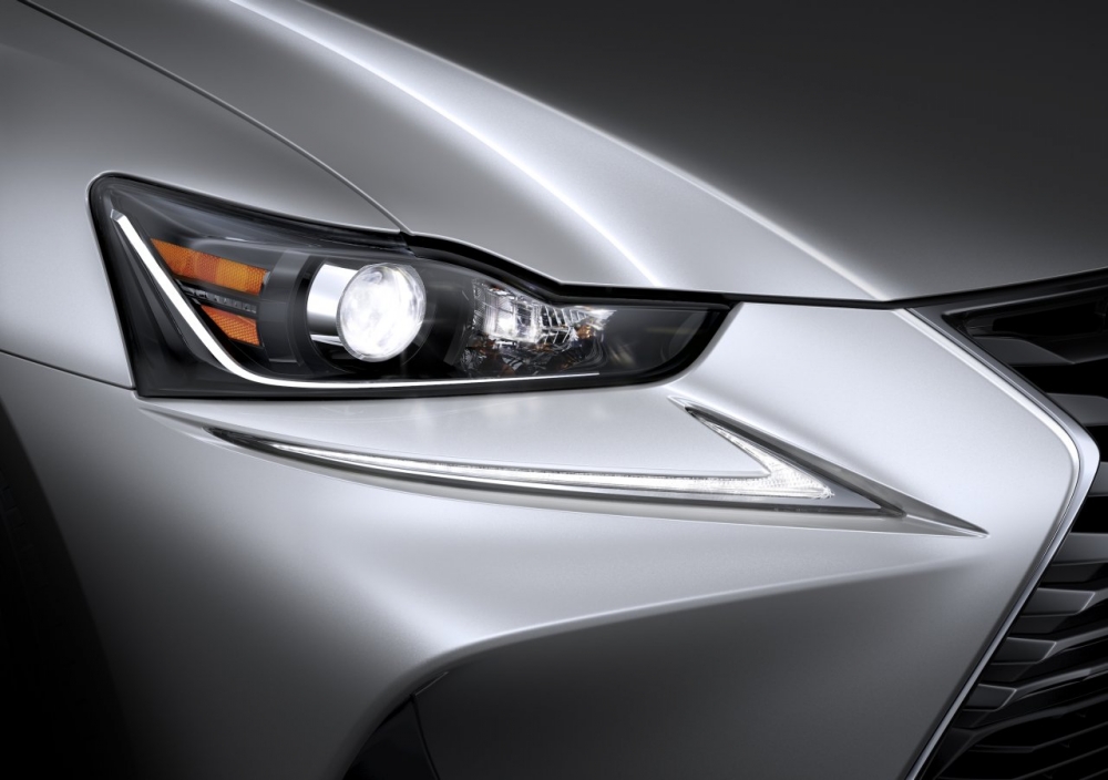 Nadchodzi Lexus UX