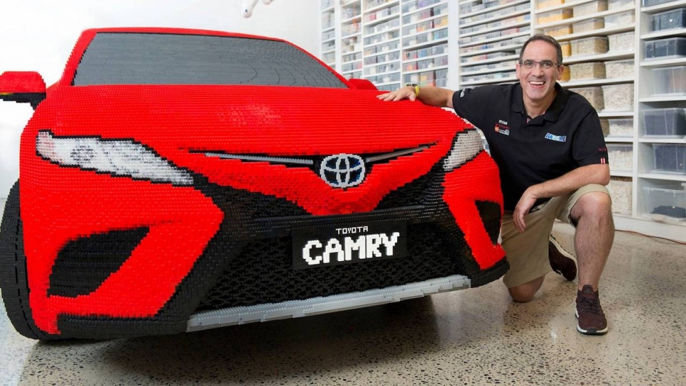 Toyota Camry z klocków Lego