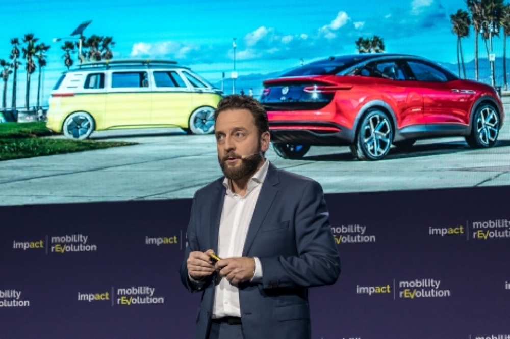 Łukasz Zadworny, Dyrektor marki Volkswagen: samochody elektryczne przestaną być niszowe