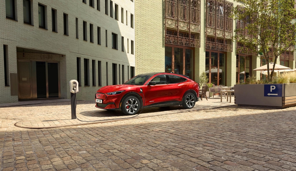 Nie tylko nowoczesny design, bogate wyposażenie czy potężny zasięg. Mustang Mach-E kwintesencją bezpieczeństwa
