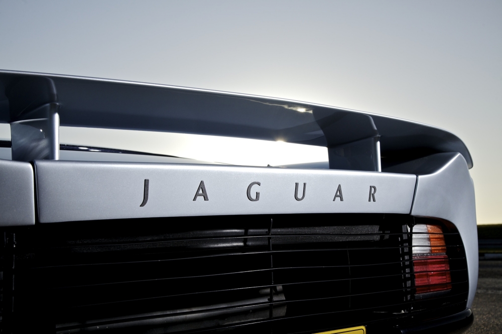 20 lat Jaguara XJ220