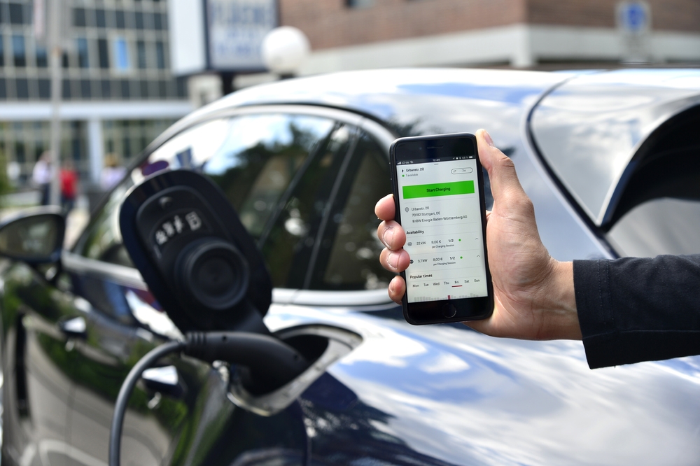 Porsche wprowadza cyfrową usługę ładowania samochodów elektrycznych