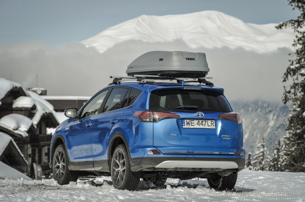 Nowa Toyota RAV4 Hybrid w salonach Toyoty