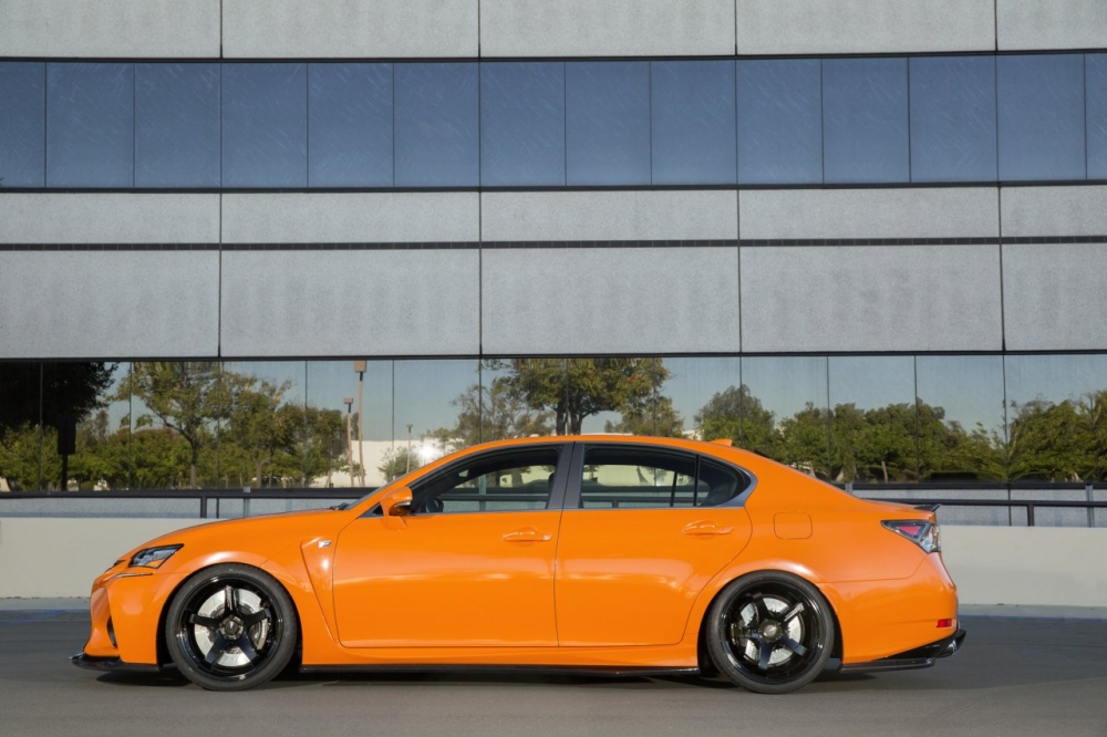 Pimp my ride, czyli Lexus na targach SEMA