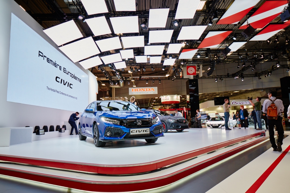 Udany debiut modeli Civic Hatchback oraz Civic Type R Prototype w Paryżu