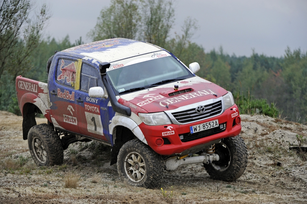 Małysz za sterami Toyoty Hilux V8