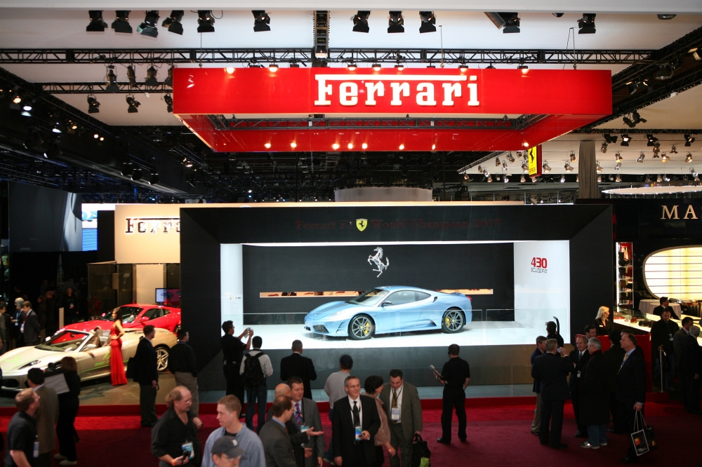 Jedyne 4-drzwiowe Ferrari do kupienia na aukcji w Londynie 