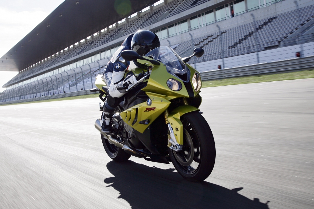 381 KM w BMW S 1000 RR