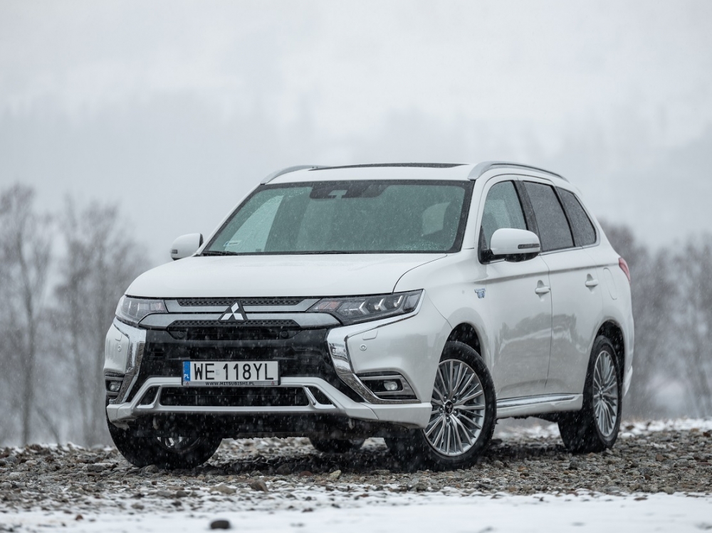Mitsubishi Outlander PHEV 2020 już w polskiej ofercie [Outlander PHEV cennik, ZDJĘCIA]