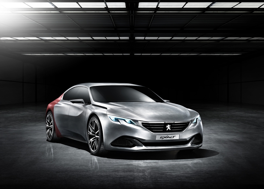 Peugeot Exalt - w skórze rekina