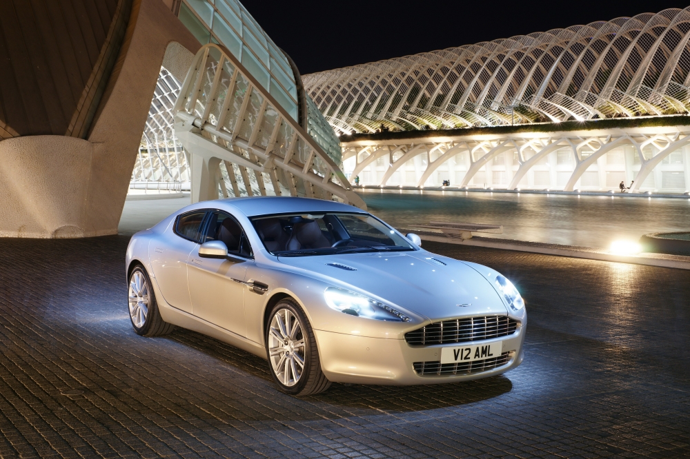Aston Rapide bardziej luksusowy