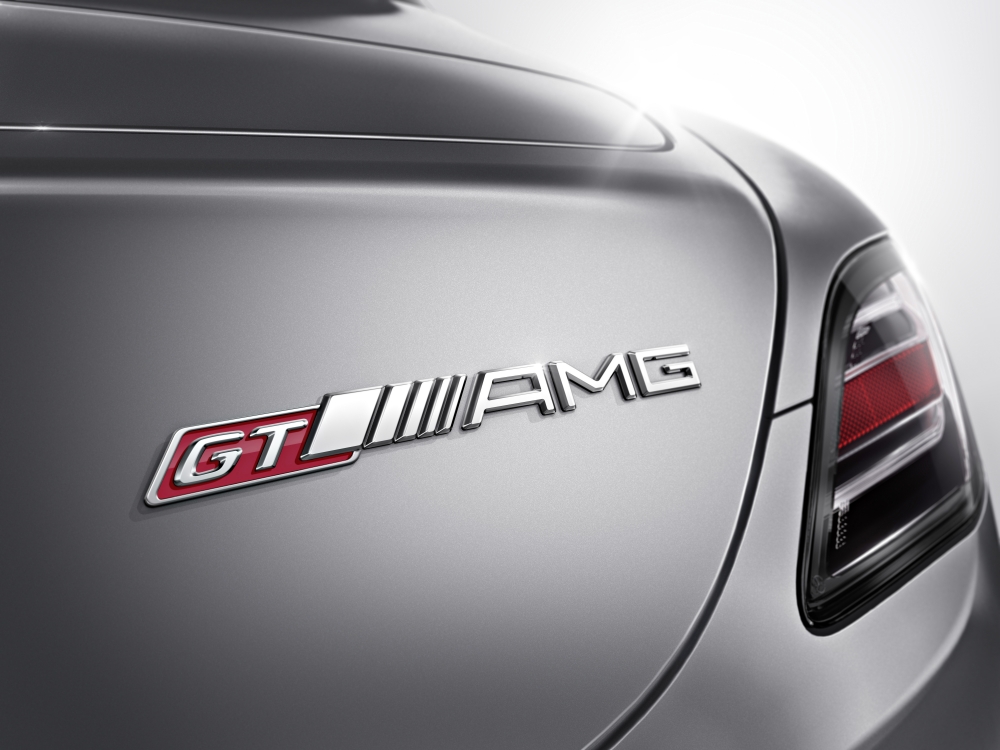 Aston Martin i AMG podejmą współpracę