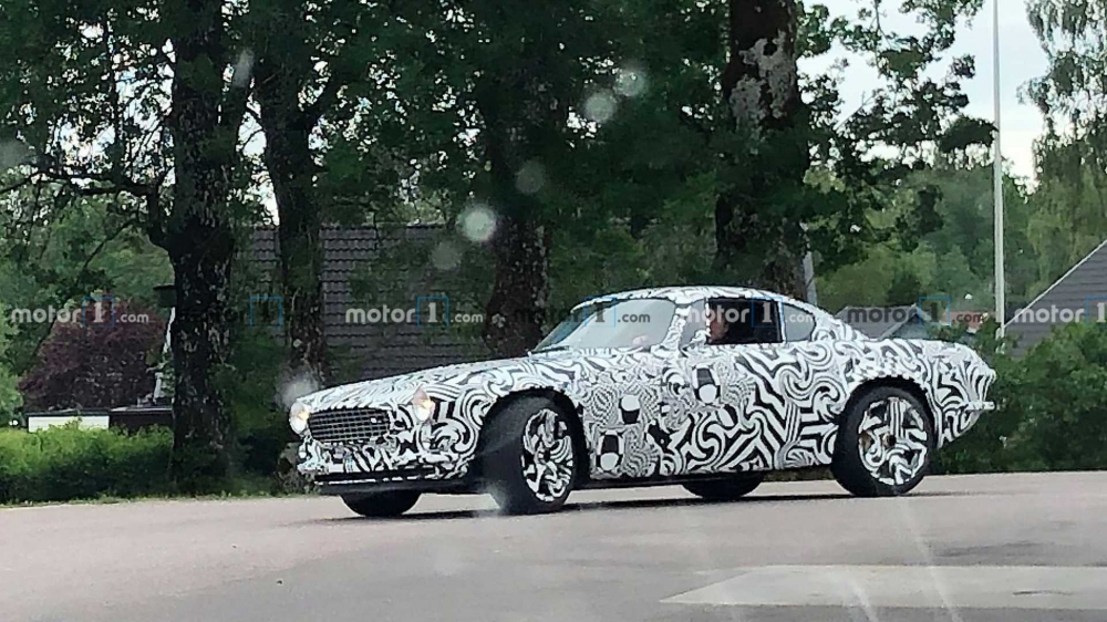 Volvo wznowi produkcję legendarnego modelu P1800?