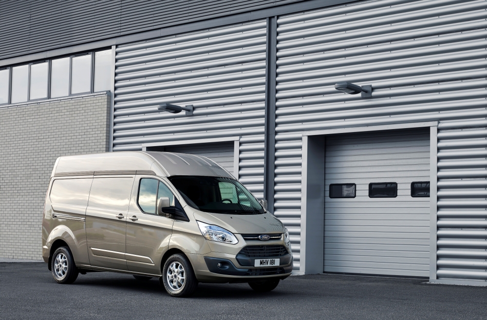 Ford Transit Custom w wersji z podwyższonym dachem