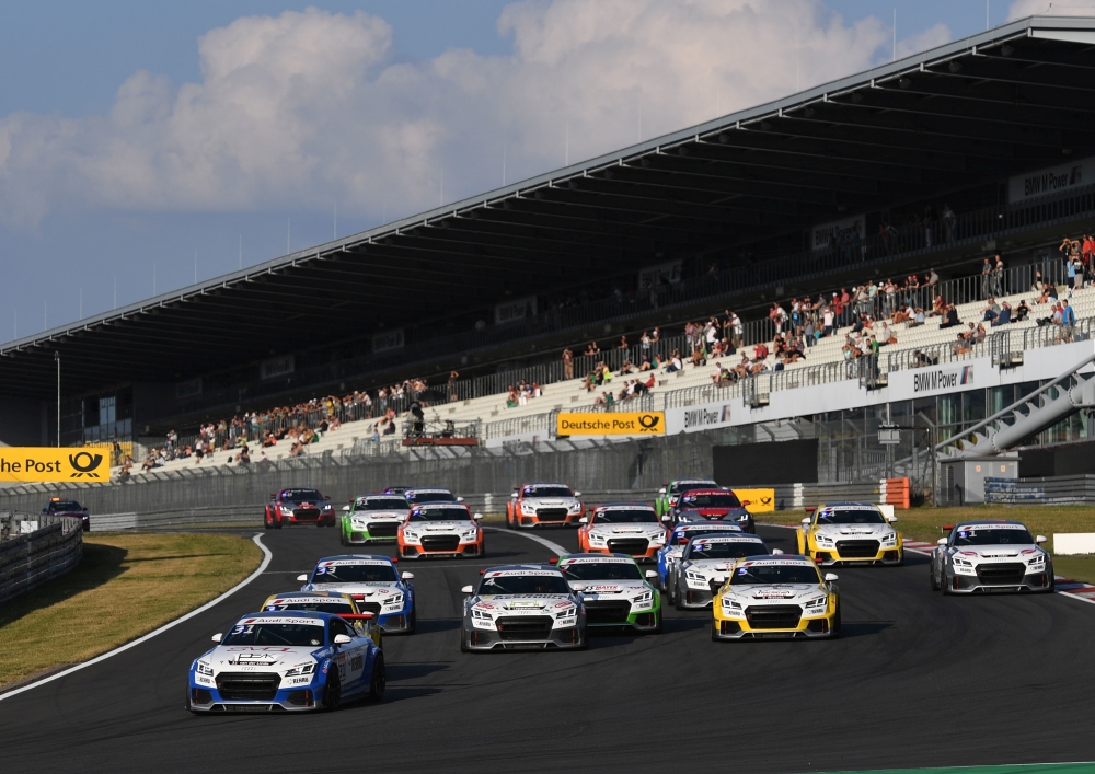 Audi Sport TT Cup: świetny występ Dennisa Marschalla
