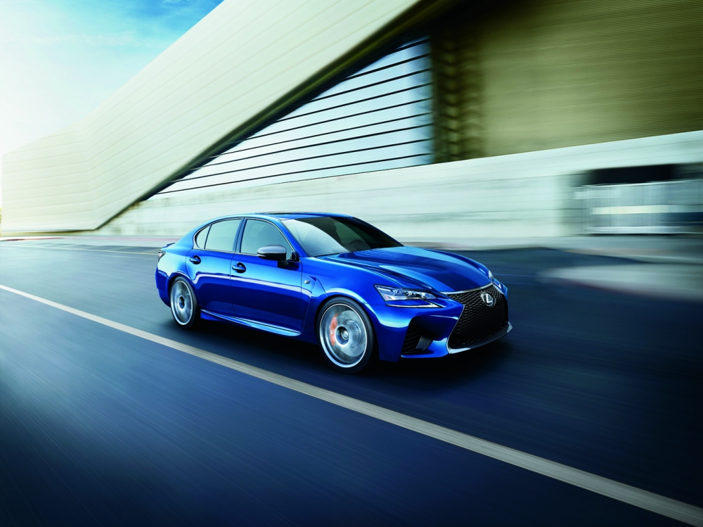Lexus GS F wśród samochodów roku 2016 magazynu Playboy