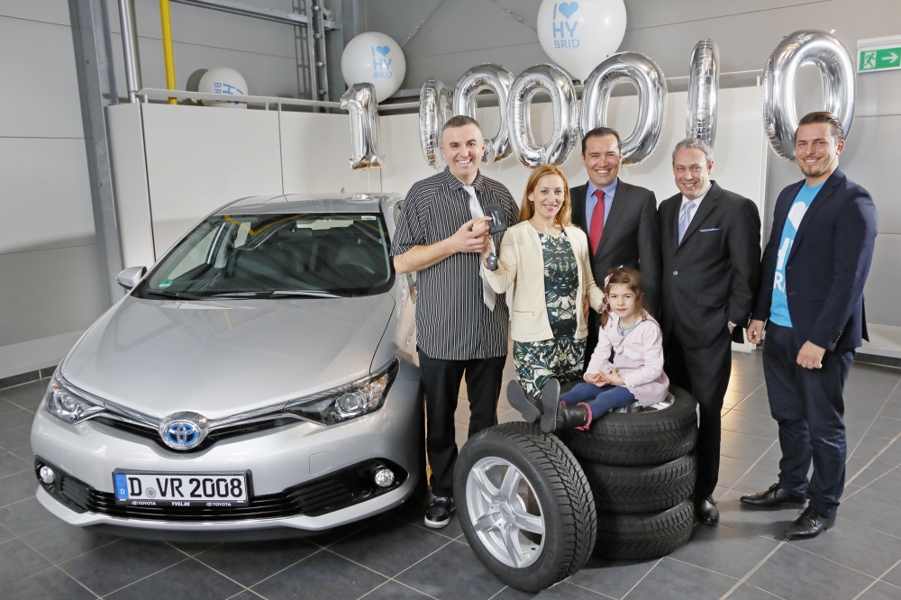 Toyota sprzedała milion hybryd w Europie