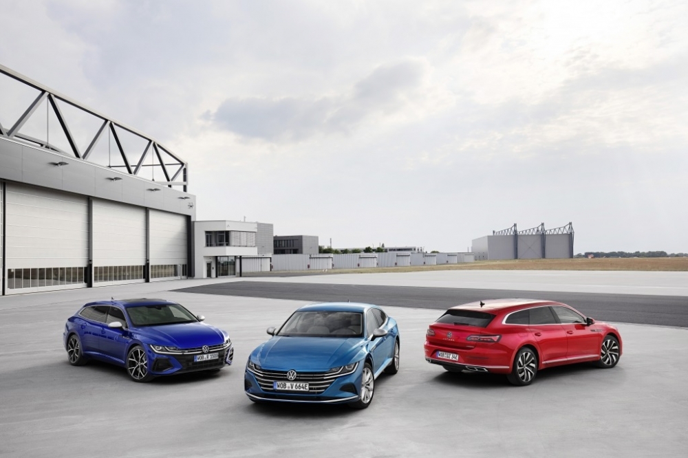 Arteon i Arteon Shooting Brake dostępne w wersji R oraz z hybrydowym zespołem napędowym typu plug-in      