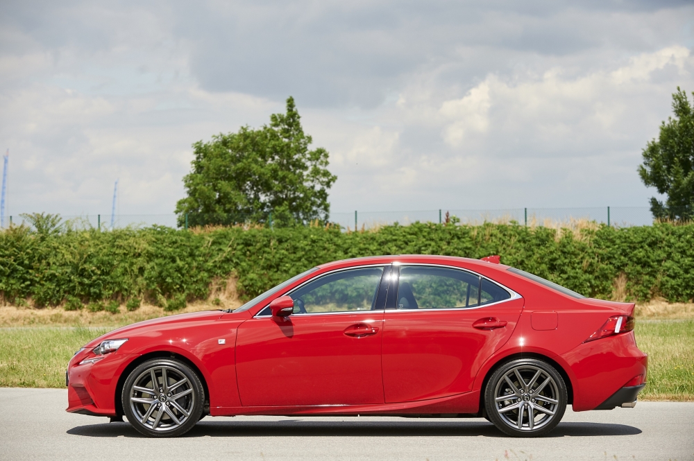 Lexusy najbardziej niezawodne wśród aut używanych