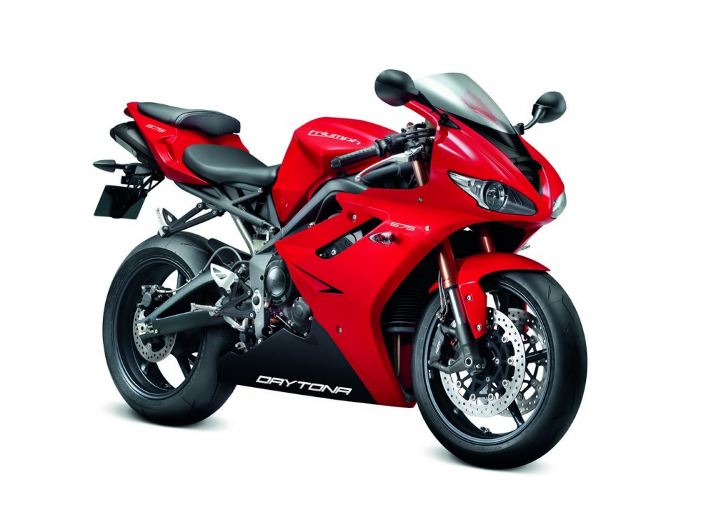 Triumph prezentuje nową Daytonę