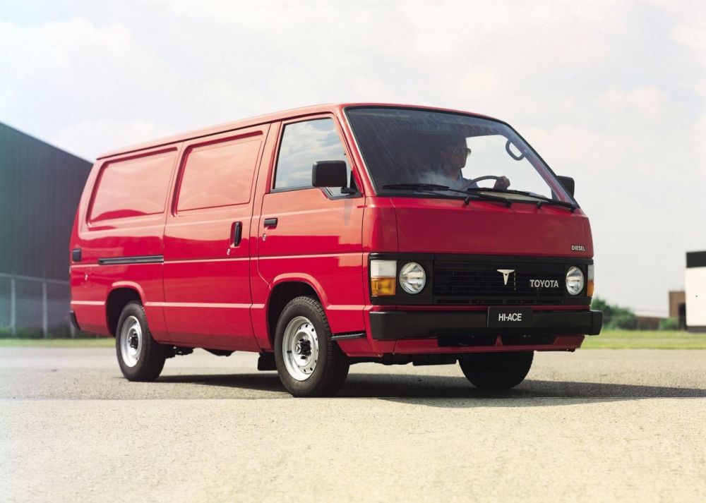 Pół wieku Toyoty HiAce 
