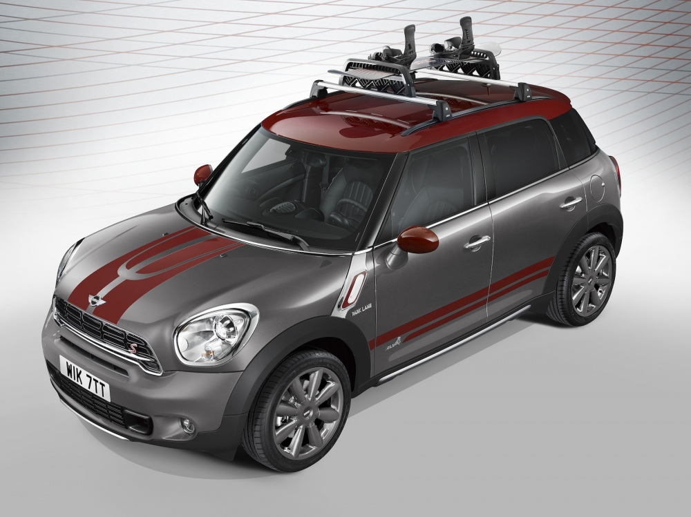 Nadjeżdża MINI Countryman Park Lane