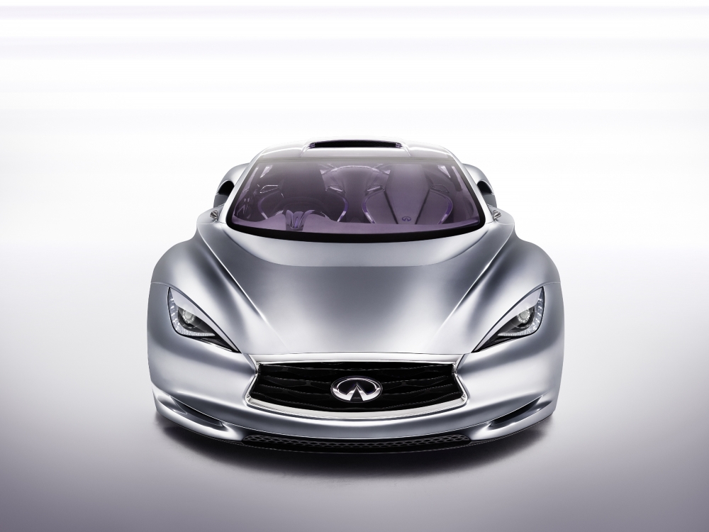 Infiniti Emerg-E już jeździ