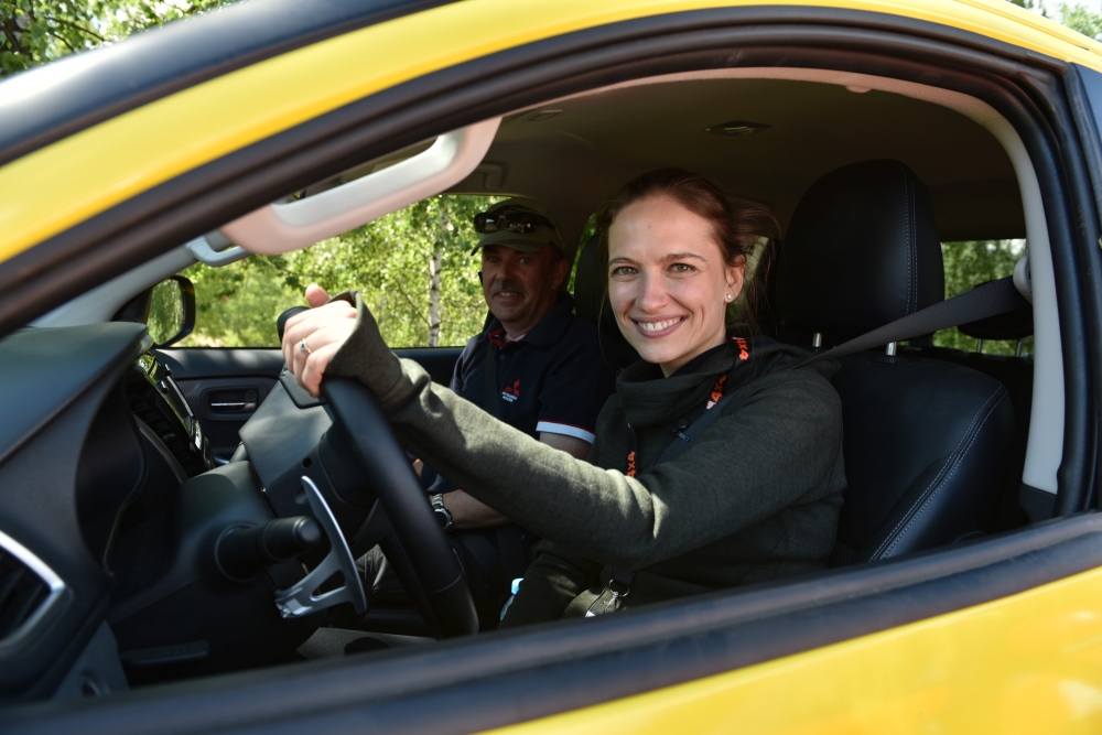 Ania Cieślak - wielka adrenalina w terenowych Mitsubishi
