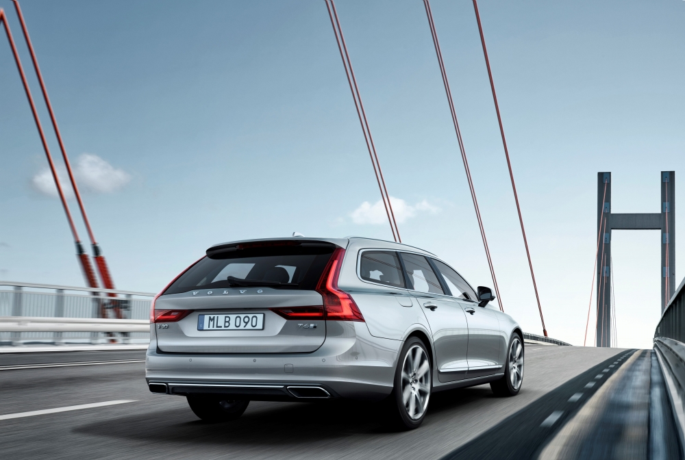 Volvo V90 oficjalnie