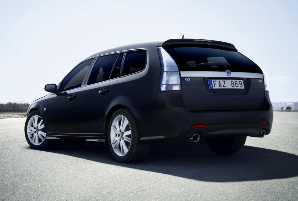 Pierwszy elektryczny Saab w Paryżu 