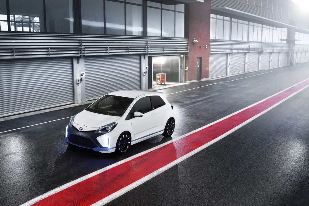 Yaris Hybrid-R - sportowa hybryda Toyoty