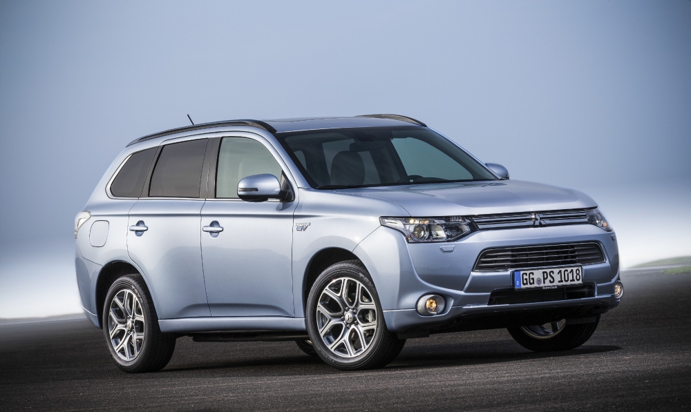 Outlander PHEV w sprzedaży Europie