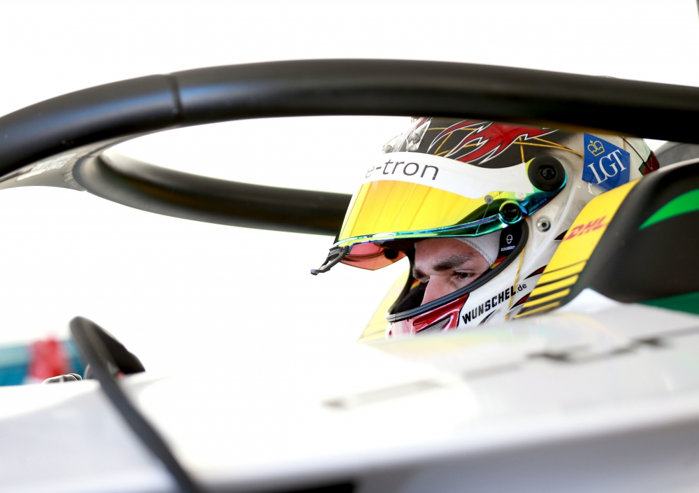Audi w Formule E: przez miasto miłości na napędzie elektrycznym