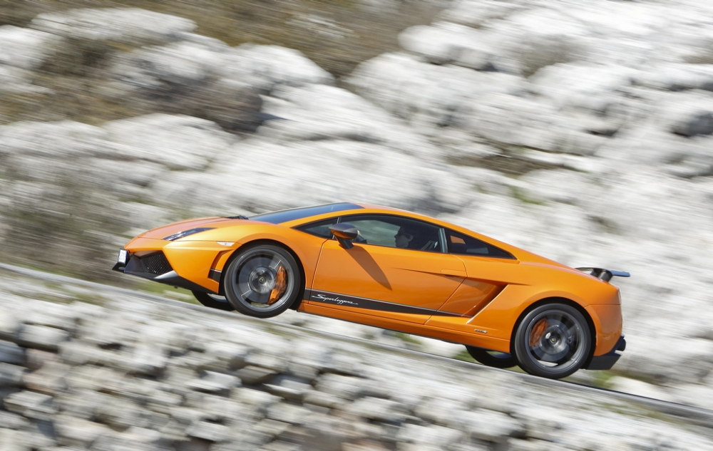 Lamborghini stawia na kompozyty
