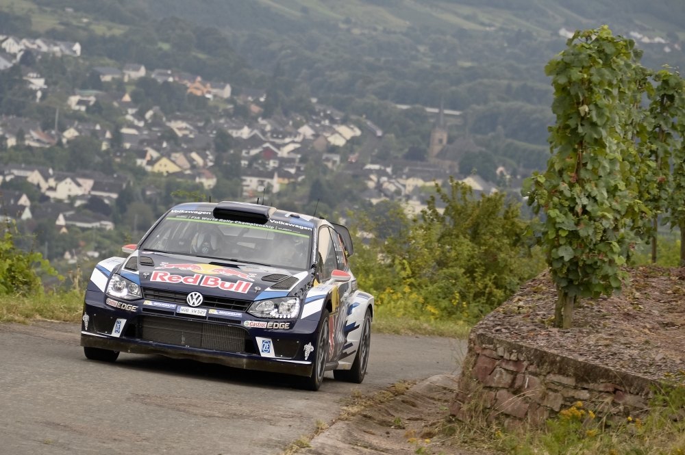 Super Seb! Volkswagen wygrywa domową rundę WRC