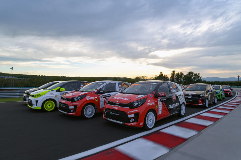 KIA PLATINUM CUP: runda dla Serafina, Wierzbicki wygrywa wyścig w urodziny taty