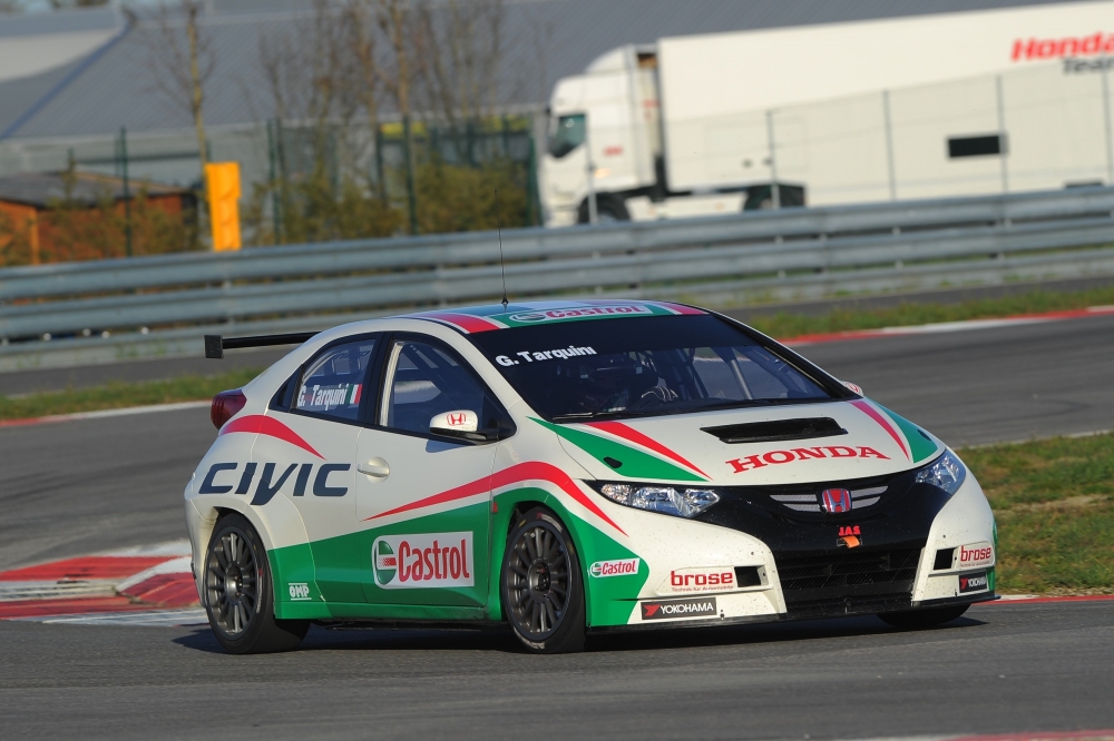 Ekipa Castrol Honda World Touring Car Team gotowa na Nurburgring