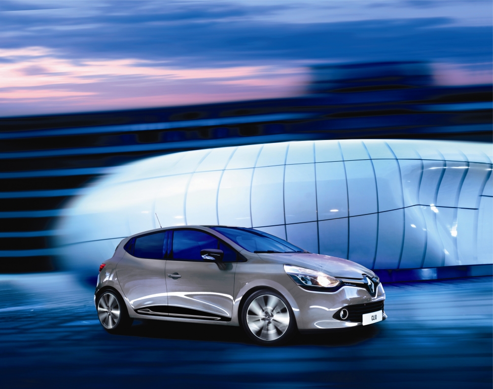 Clio w rytmie techno