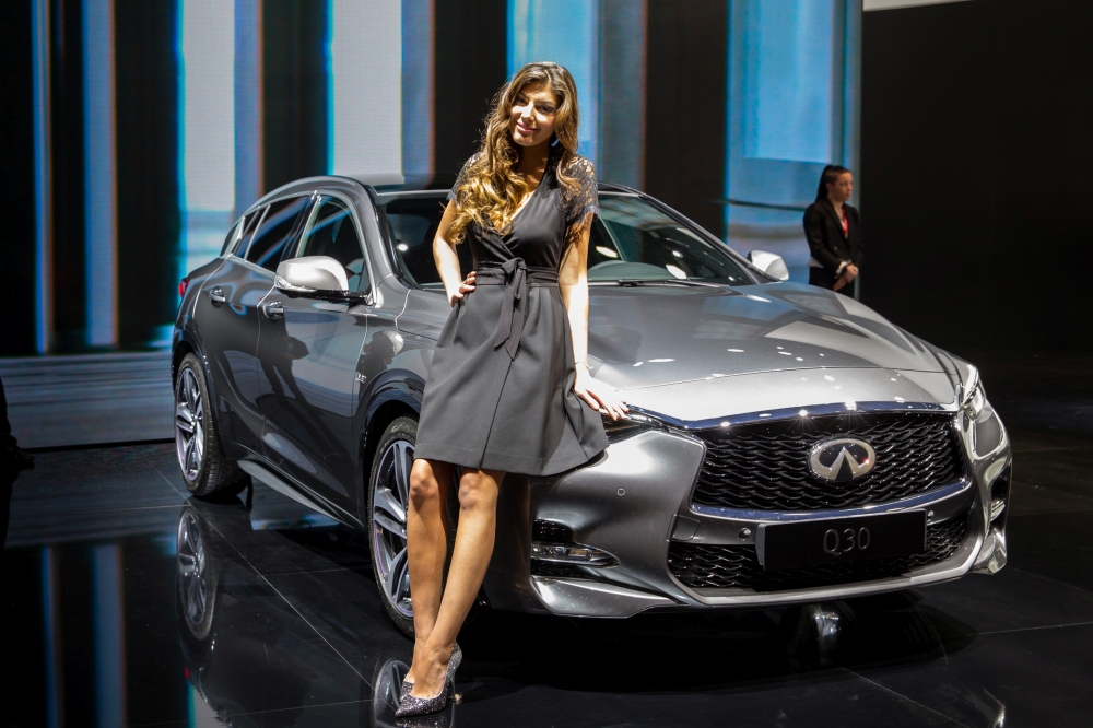 Dziewczyny salonu IAA 2015