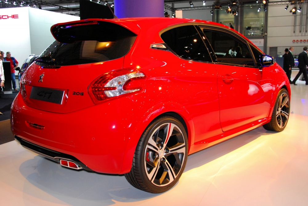 Peugeot 208 GTi Concept na AMI