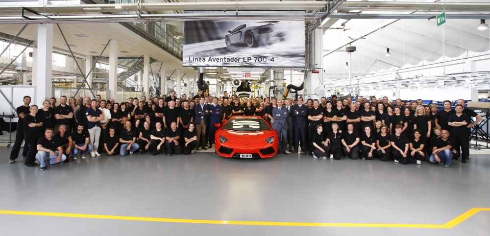 Aventador z numerem 1000