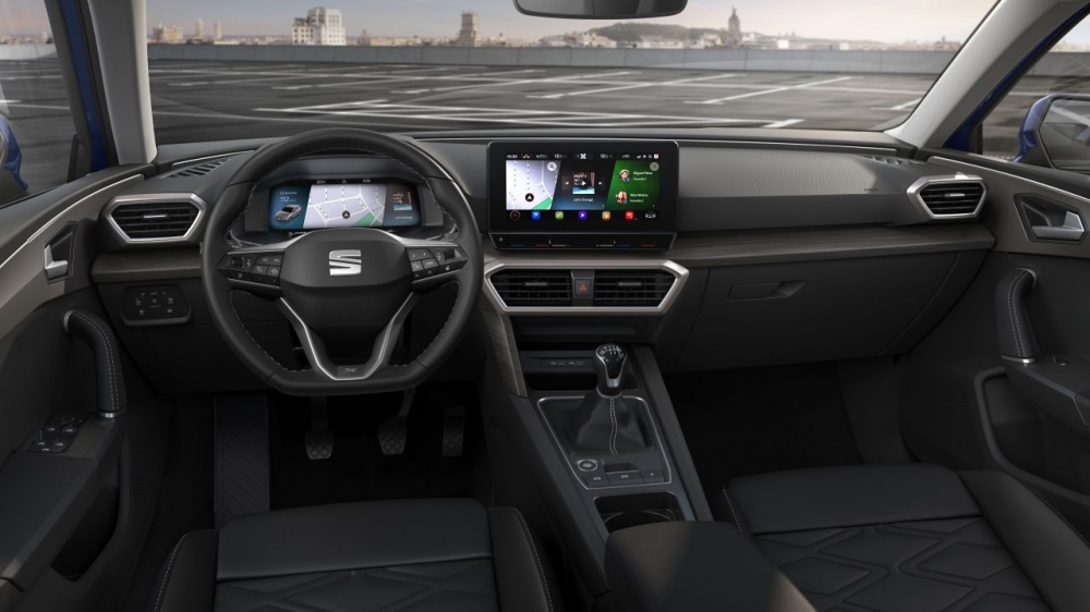 Wirtualny SEAT Leon gotowy do podróży 