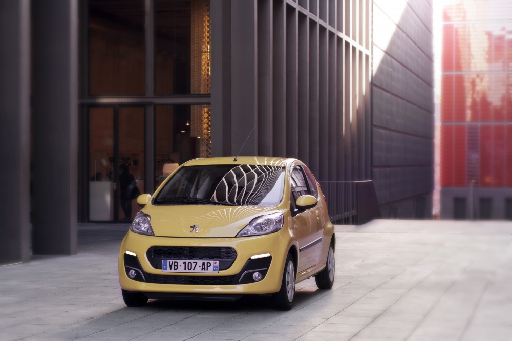 Odmłodzony Peugeot 107 debiutuje na polskim rynku