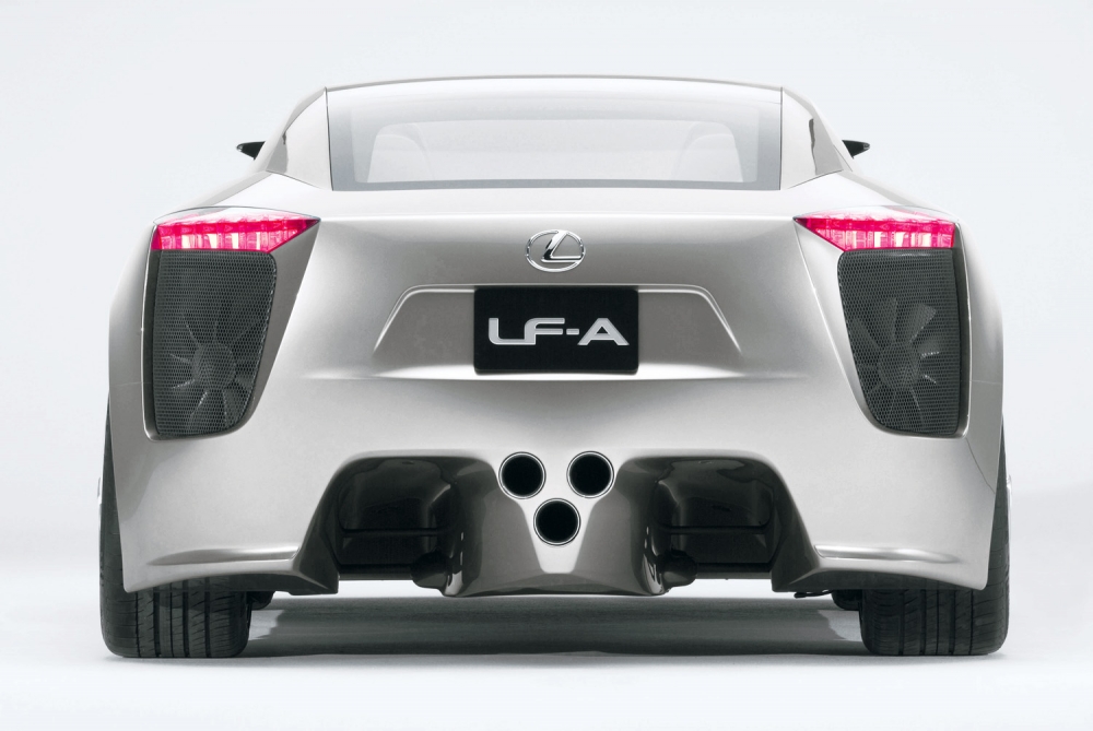 Lexus LFA niebezpieczny dla... szkła