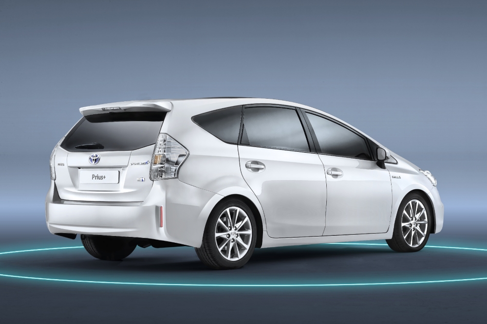 Prius+: hybrydowy mini-van